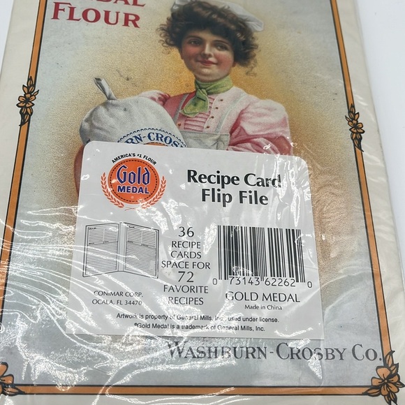General Mills Gold Medal Recipe Album and Recipe Card Flip File - Picture 2 of 8